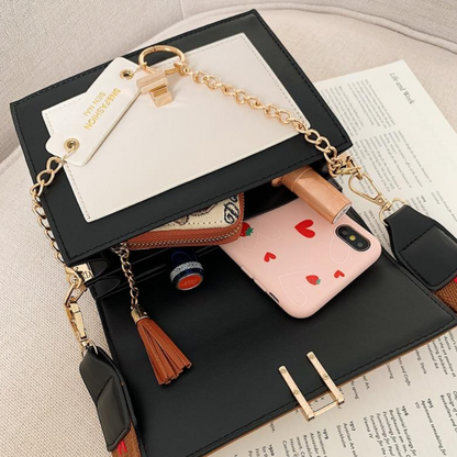 Elynn Chique Schoudertas